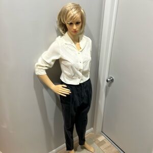 Vintage Calvin Klein Women’s Black Pleated Cotton Trousers. Size 10